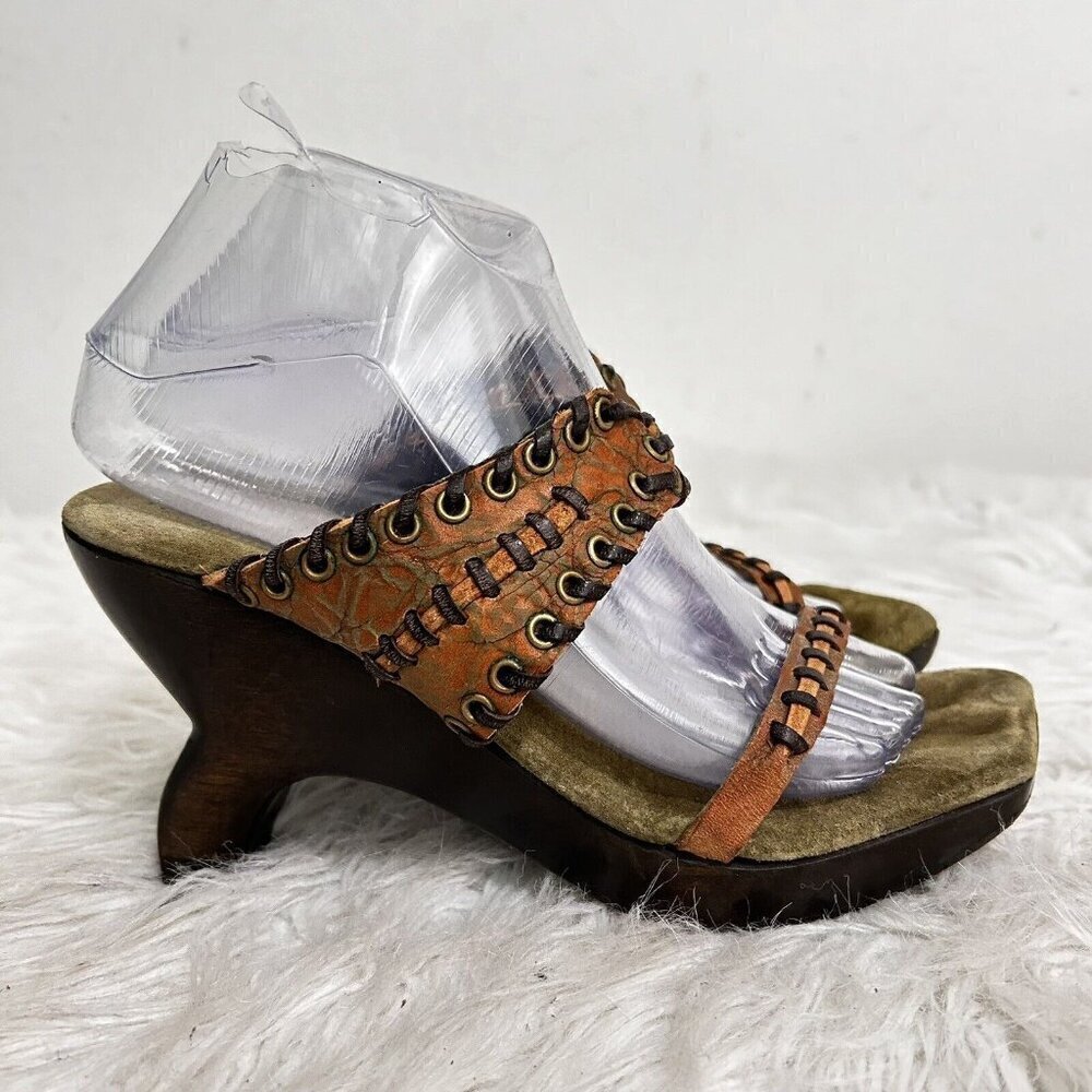 COLLEEN CORDERO BROWN LEATHER‎ LACED STUDDED BOHO  ARTSY HEELED SANDALS SIZE 8